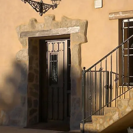 Chalet En Bodega La De Vitis Casas de Santa Cruz